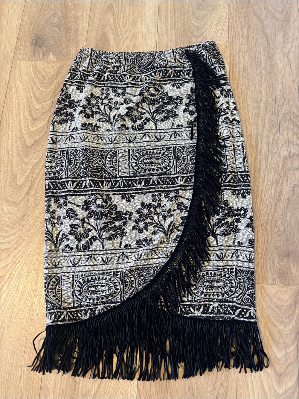 Joseph Ribkoff Black & Cream Fringe Wrap Skirt Size 10 - Picture 2 of 13
